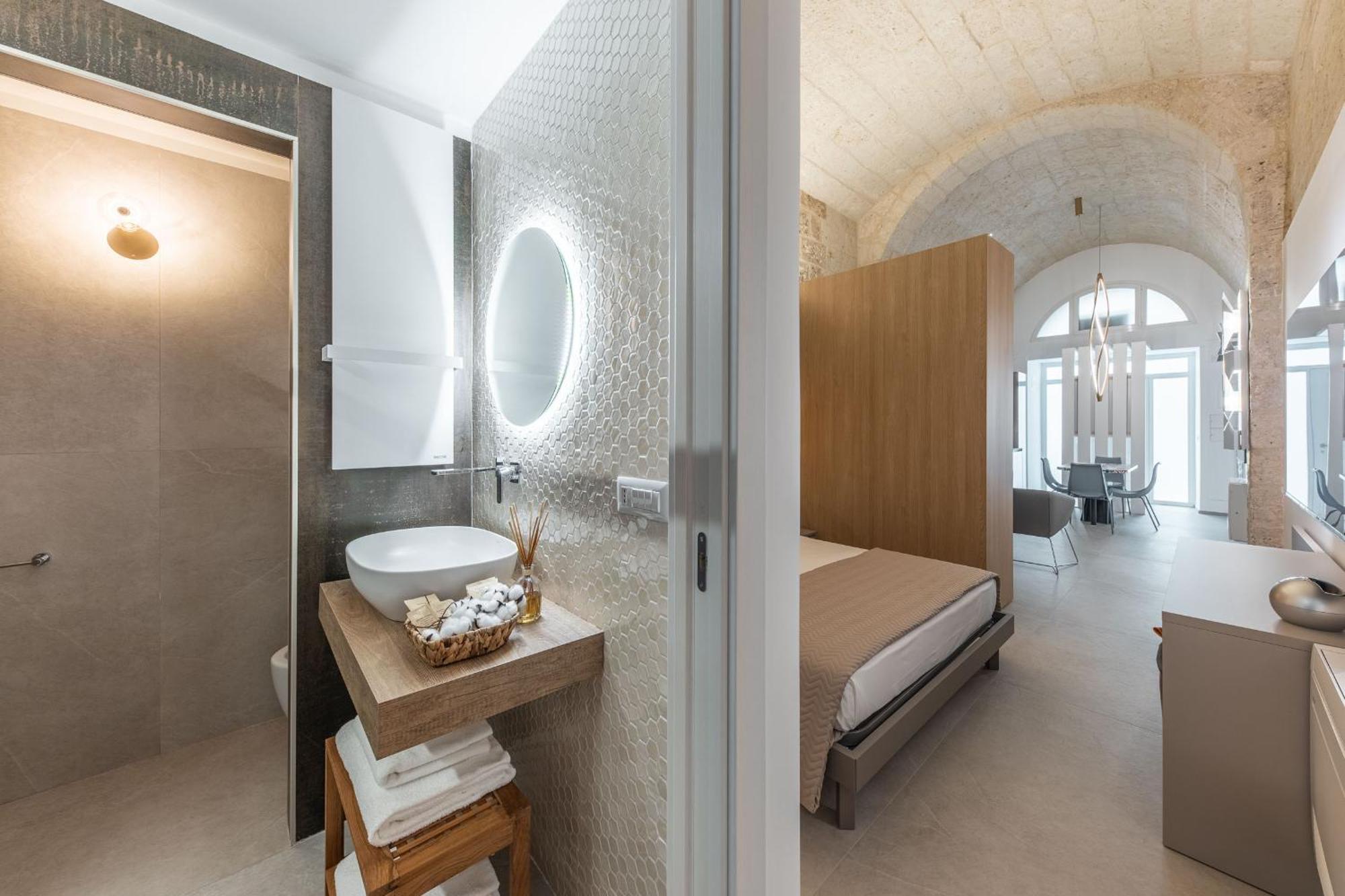 Novum Hospitality Hotel Бари Екстериор снимка