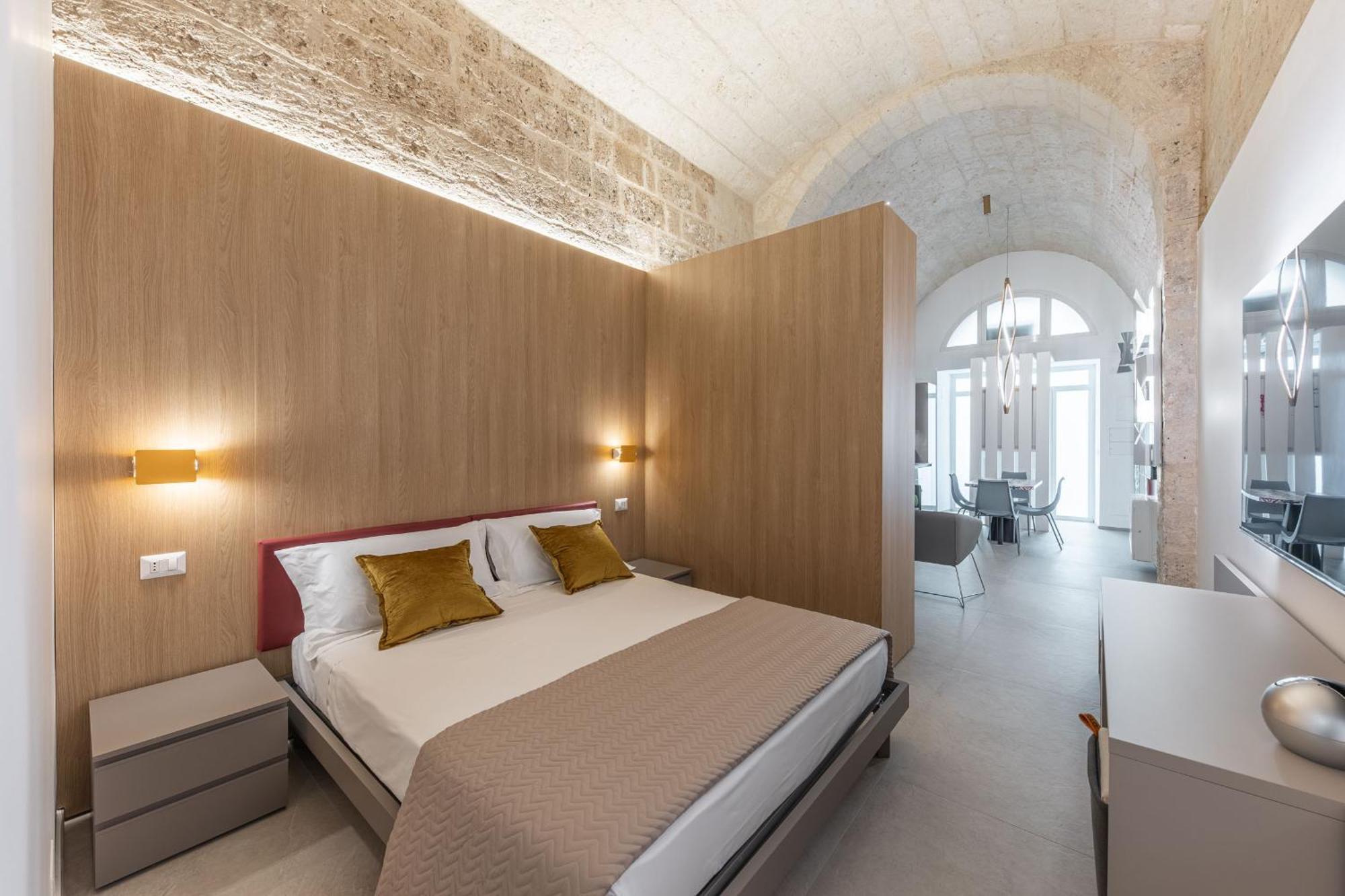 Novum Hospitality Hotel Бари Екстериор снимка