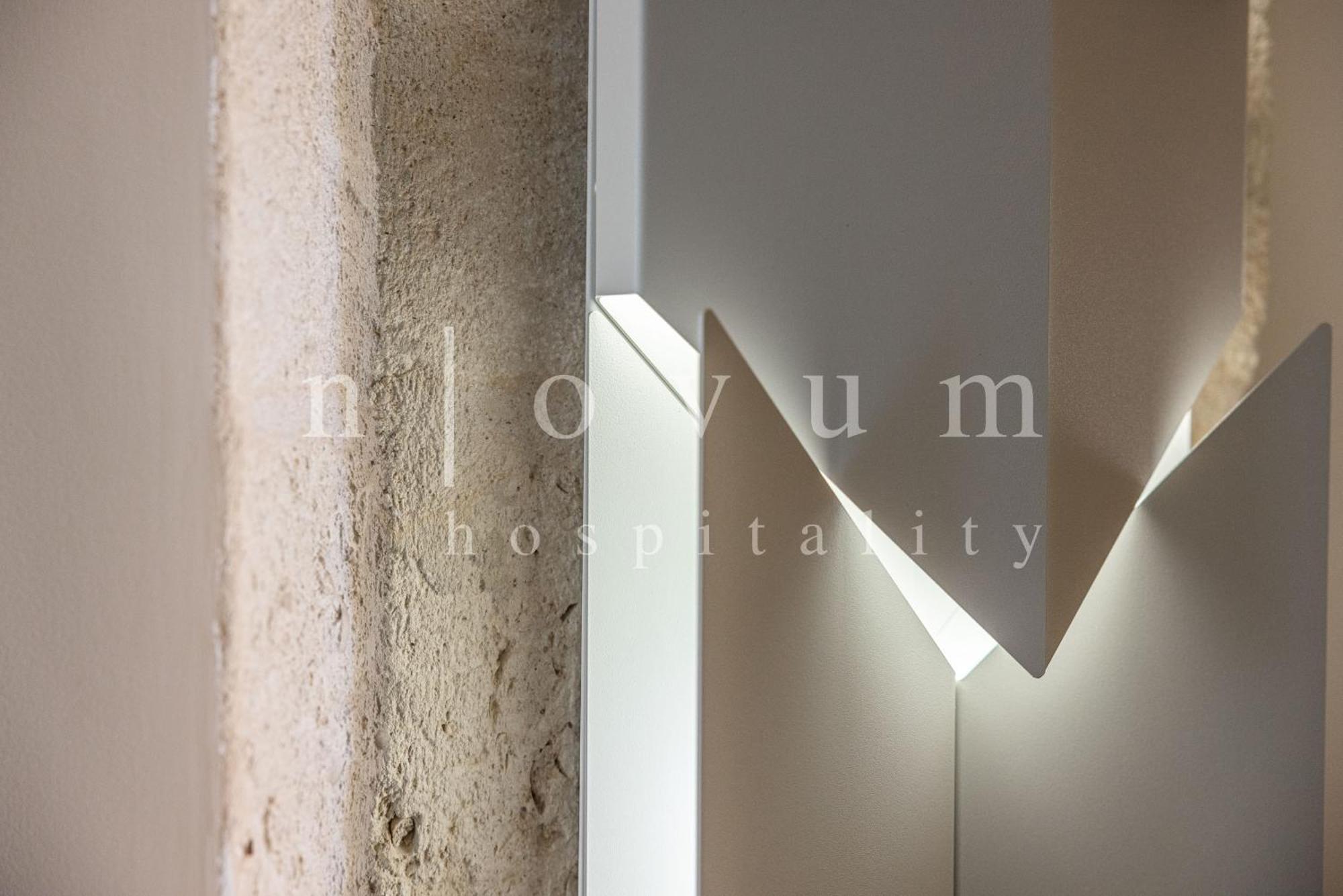 Novum Hospitality Hotel Бари Екстериор снимка